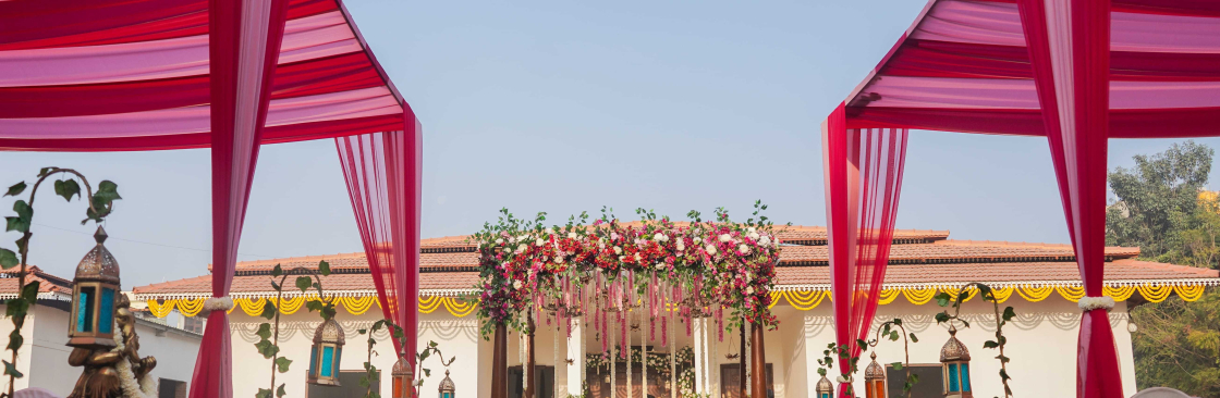 Valura ㅤ ㅤ ㅤ ㅤ ㅤ ㅤ Cover Image