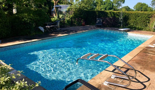 Comprehensive Swimming Pool Maintenance in Beaconsfield: Keep Your Pool in Perfect Condition | by Unicorn Pools and Hot Tubs | Oct, 2024 | Medium
