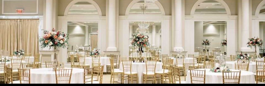 Le Pavillon Cover Image