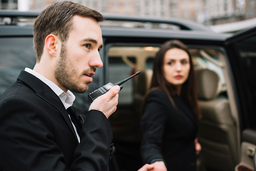 How an Executive Protection Agent Manages Risk