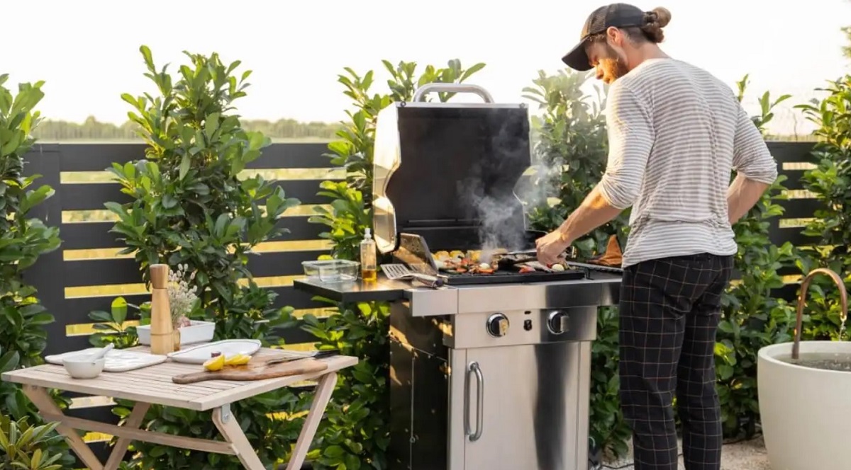 5 Must-Have BBQ Accessories to Make the Grilling Season Even Hotter – GenerallyAwesome