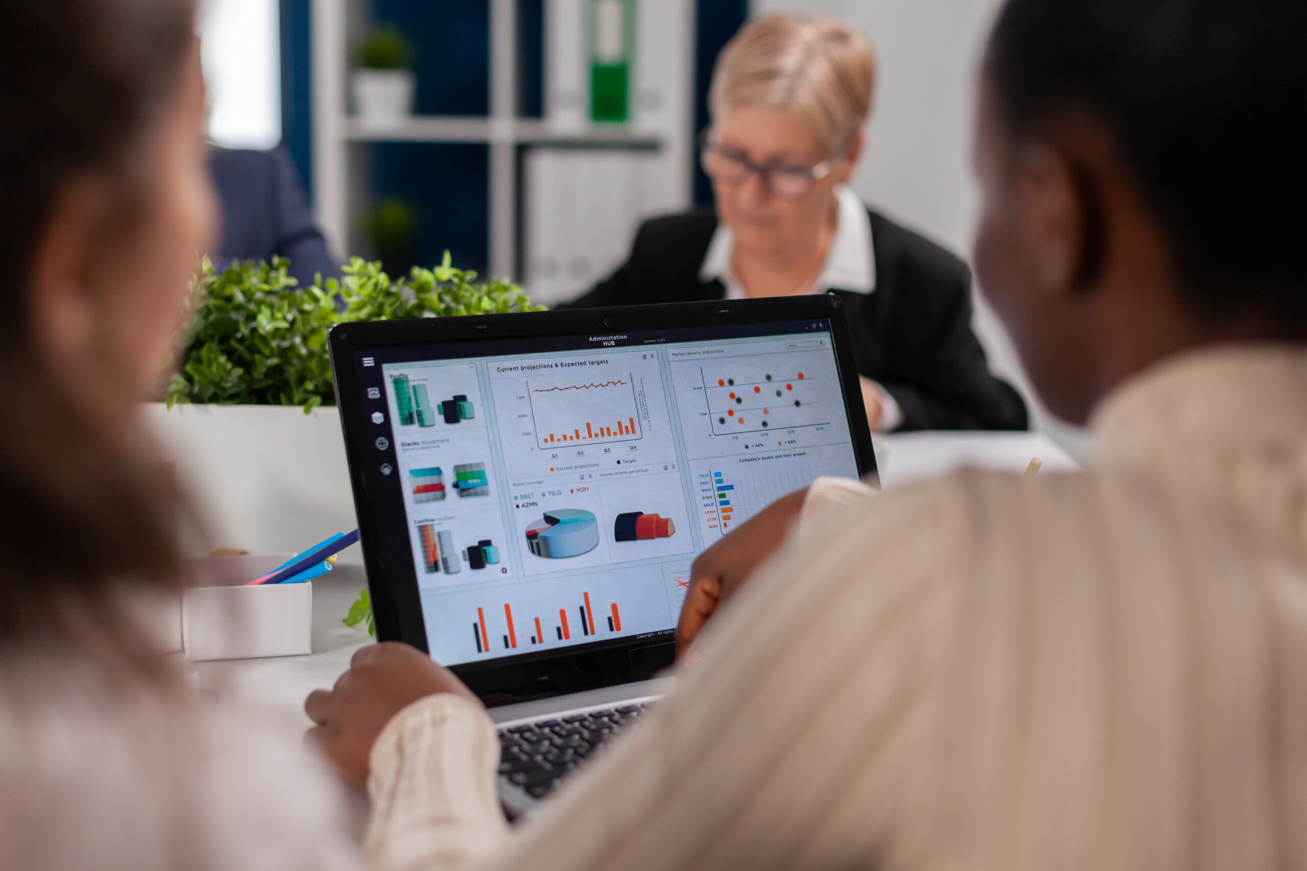 Upskill Training: How Microlearning Fuels Employee Growth