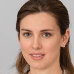 Remi Hanson Profile Picture