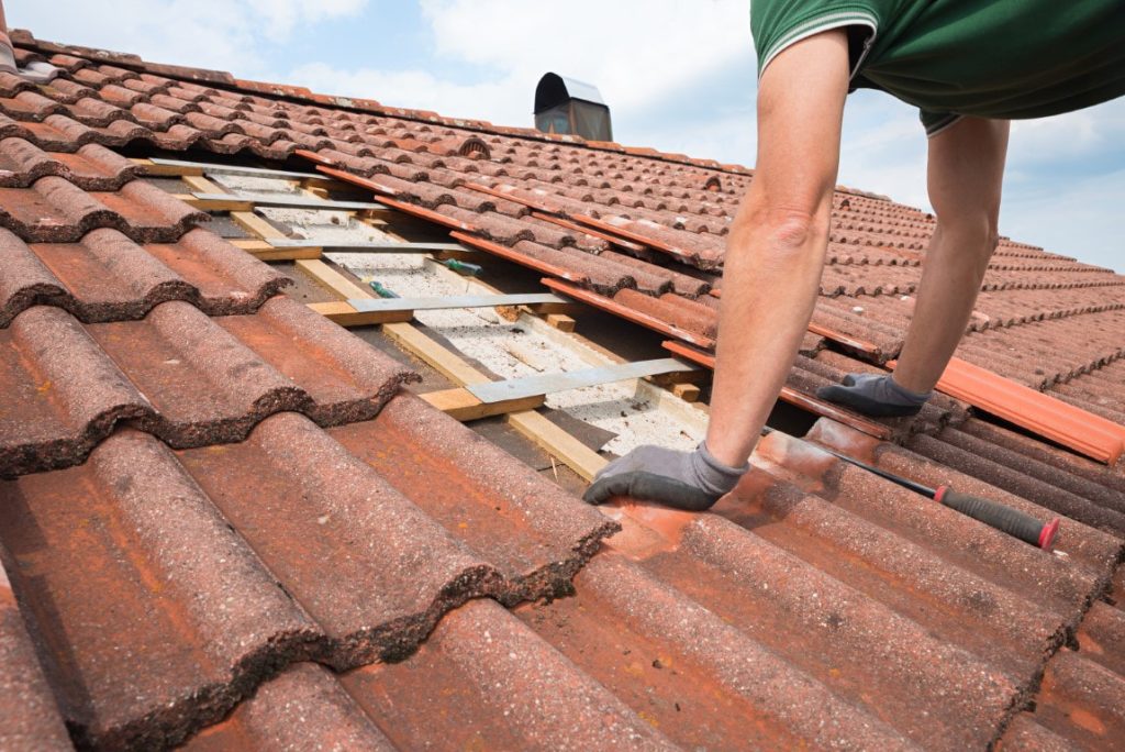 Top 5 Best Roofing Contractors in Santa Clarita
