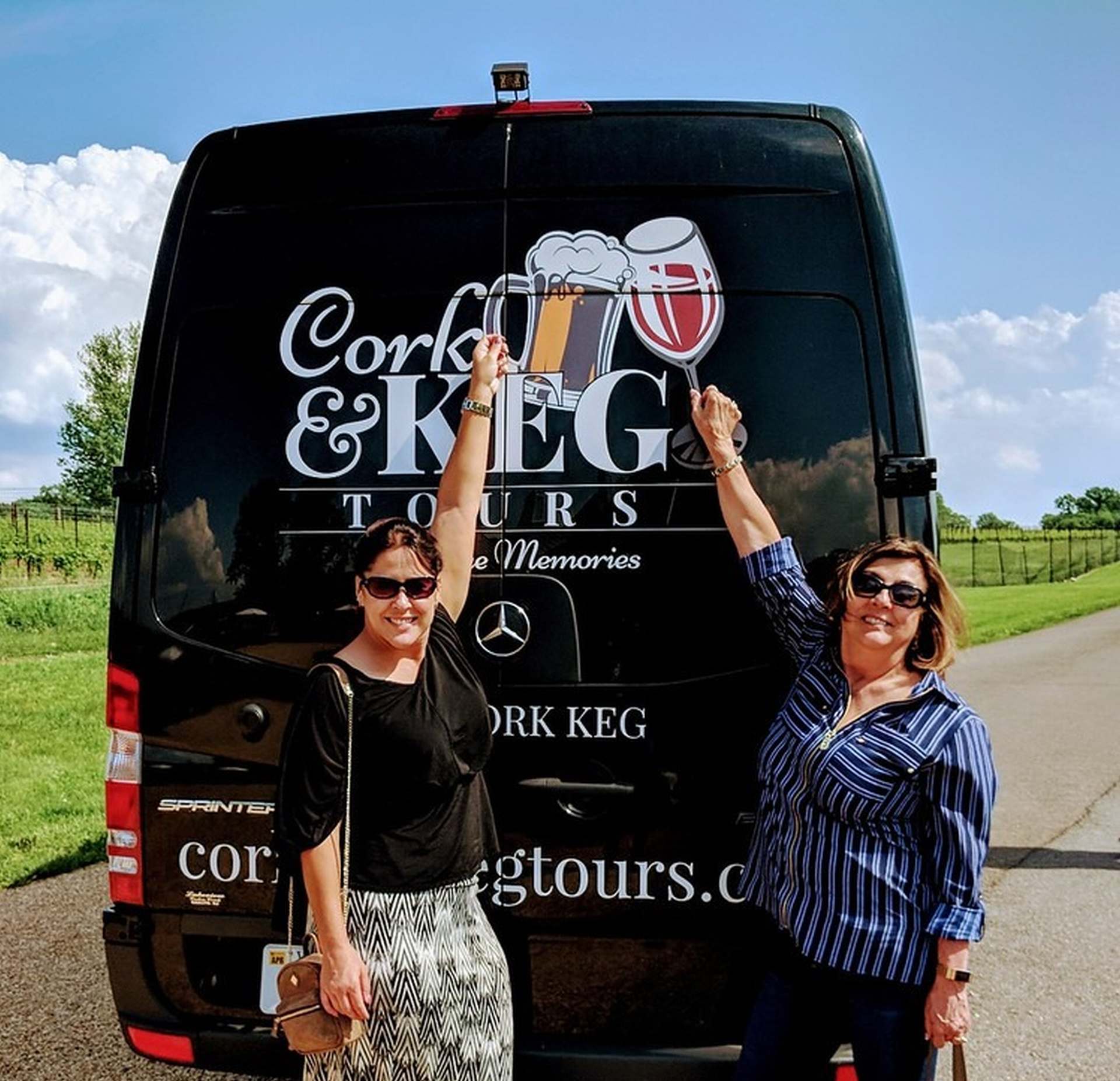 Bus Rental in Greatfalls | Bus Rental for Winery Tours | Cork and Keg Tours