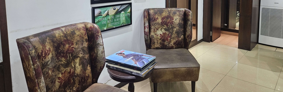 The Raymond Shop Cover Image