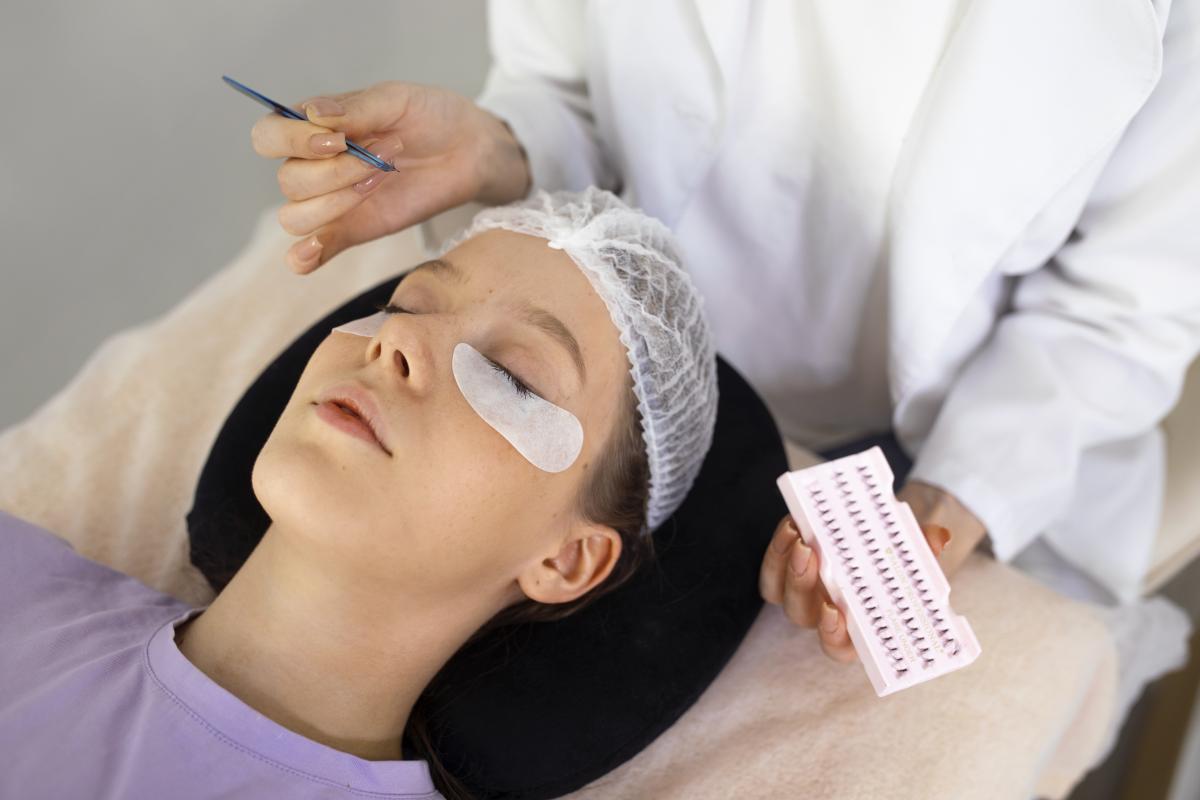 Why Lash Lifts Are The Go-To Beauty Treatment In Los Angeles | Author BrowLush | Sociomix