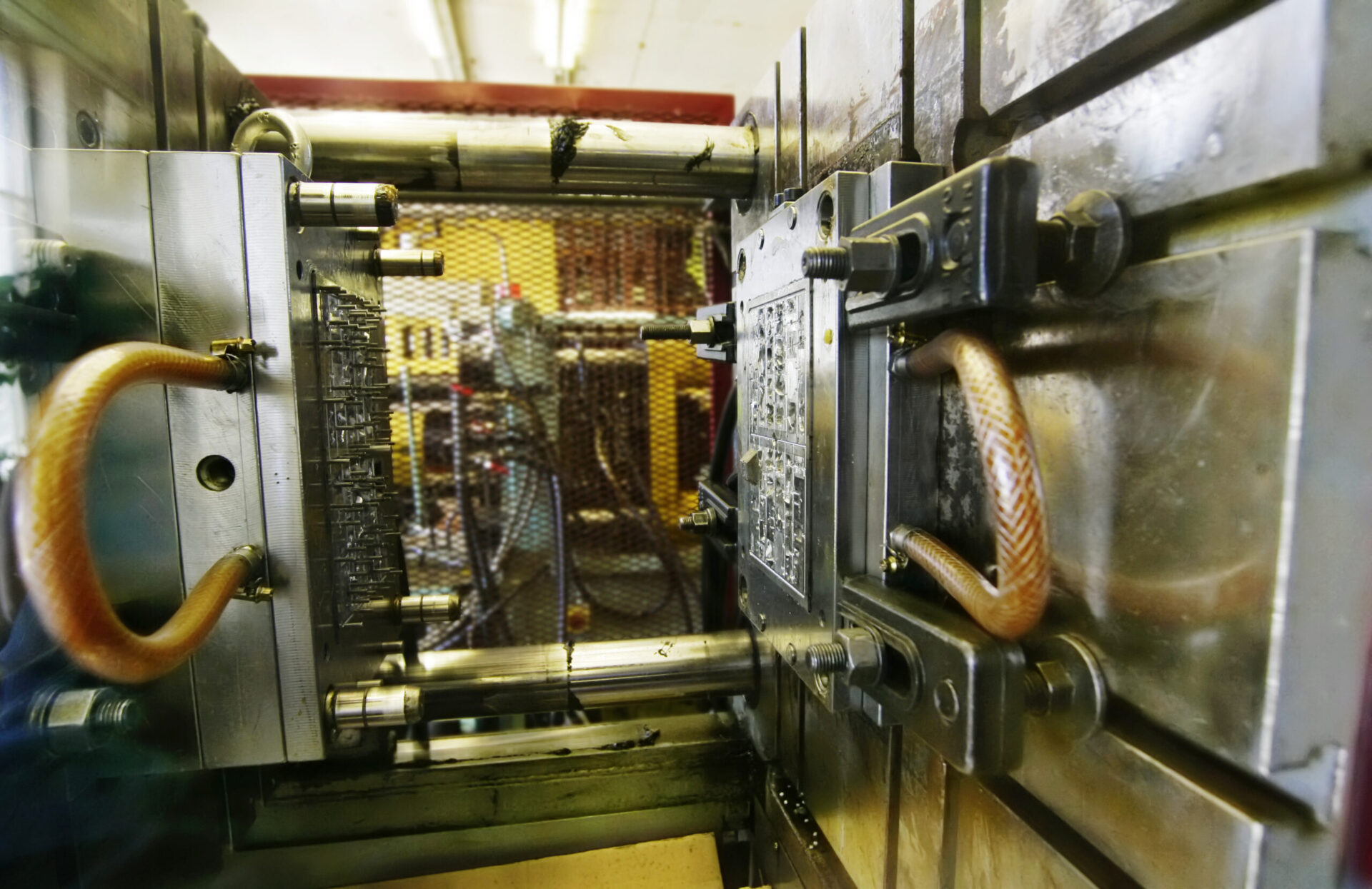 Montrose Molders – Expert Tool & Die Production