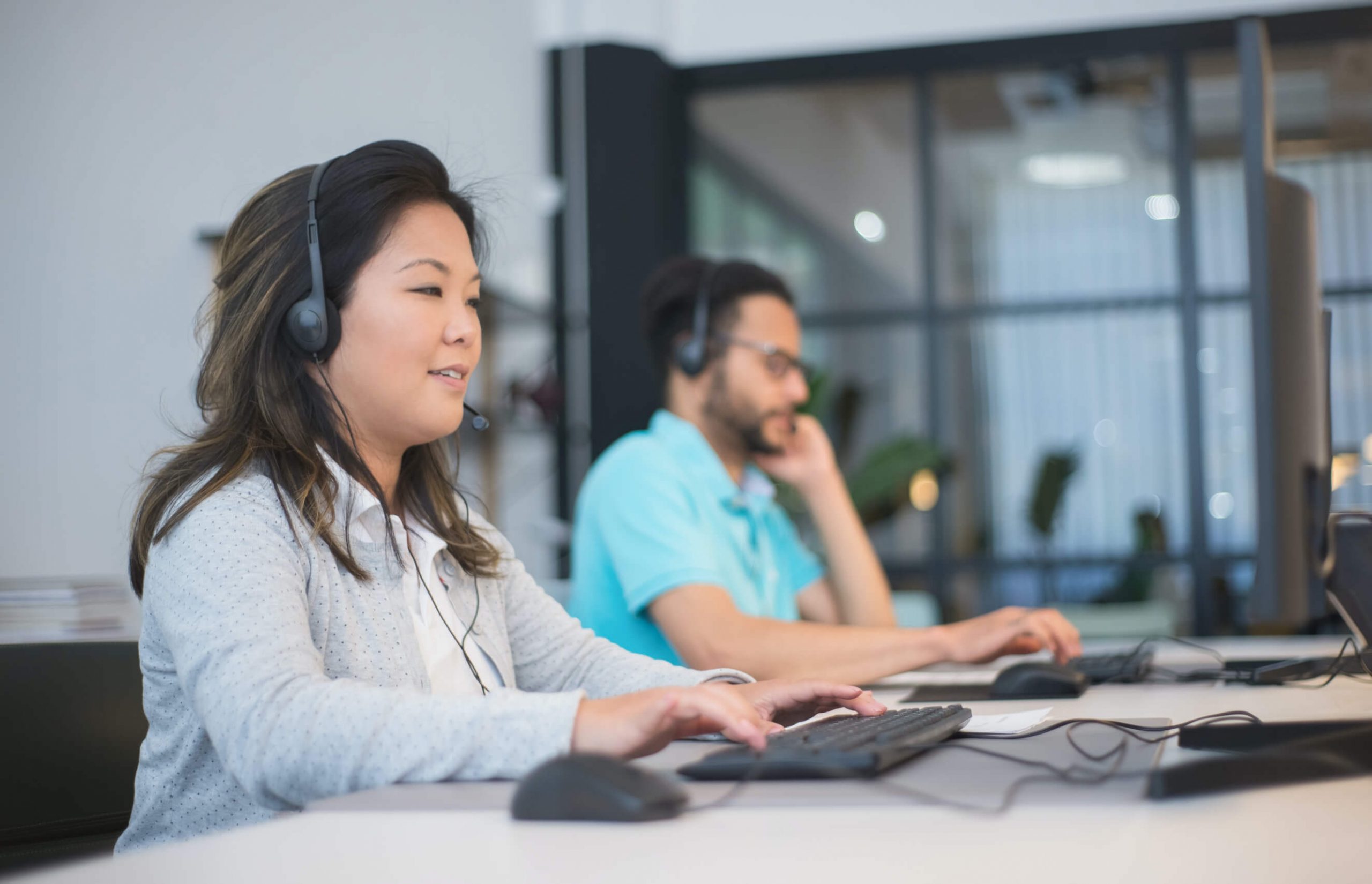 Benefits of Customer Service Outsourcing for Small and Large