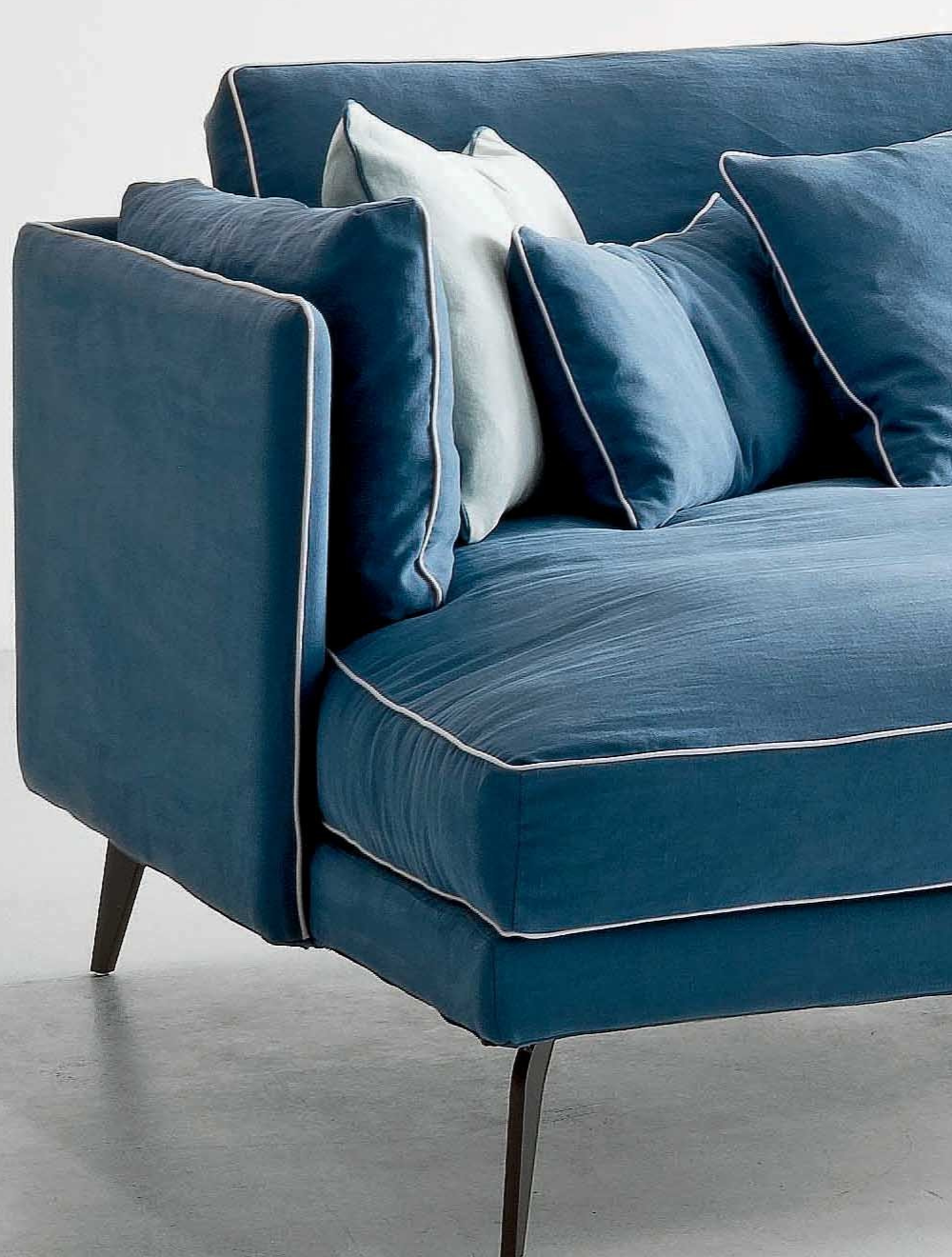 Custom Sofa Manufacturer