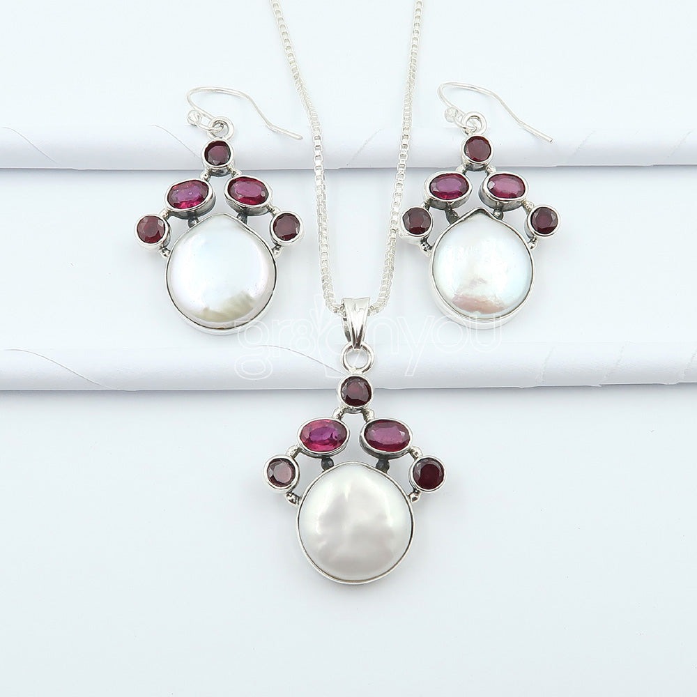 How Does Gemstone Jewellery Liverpool Enhance Your Style?