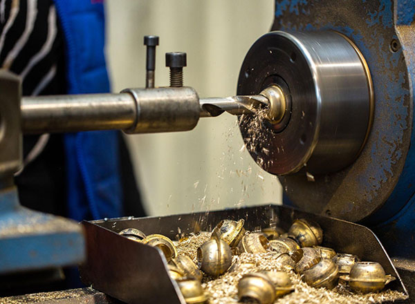 Turbine Component Machining for Wind Turbine Generators | QQS World