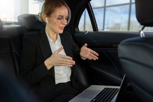 How Can You Find a Reliable Romsey Taxi Anytime? - BlogsGod.com