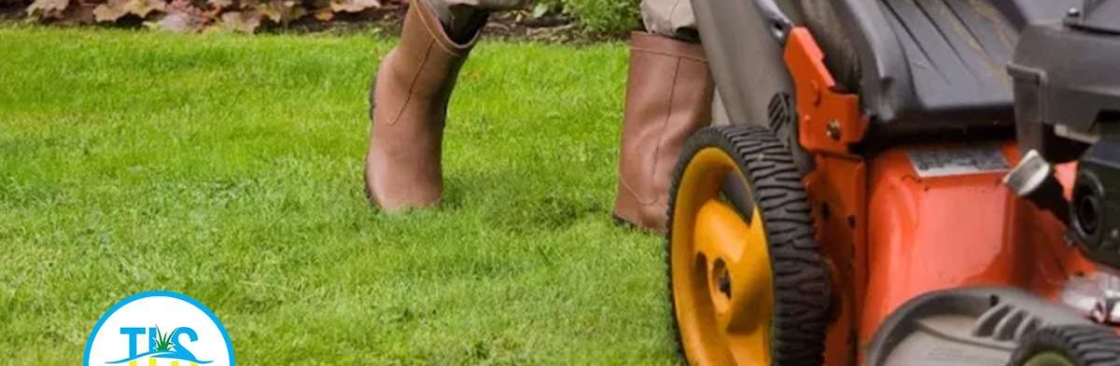 Total Lawncare And Scapes LLC Cover Image