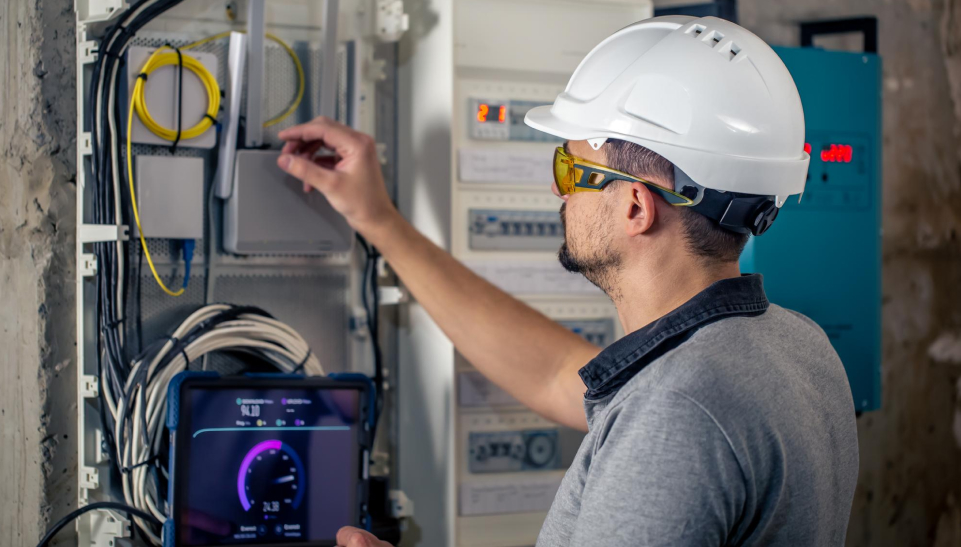 Emergency Electrical Repair Hertfordshire & Bedfordshire | Fault Finding
