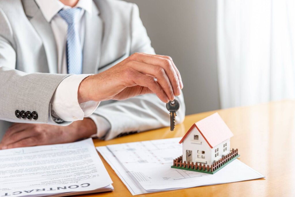 Selling Vacant House Pensacola Tips Avoid Mistakes | Mullet Man