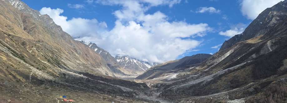 kailasa treks Cover Image