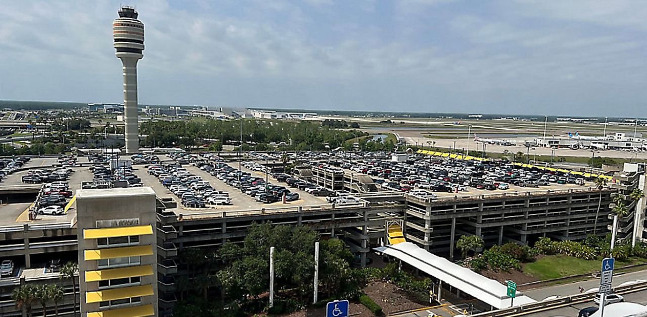 Breeze Airways Orlando International Airport +1-888-738-0985