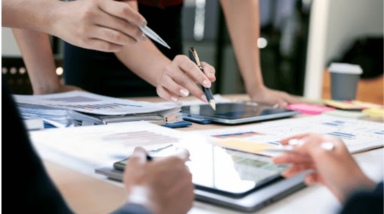 Limitations of Traditional Business Research Methodologies in Complex Healthcare Markets | Unimrkt HealthCare