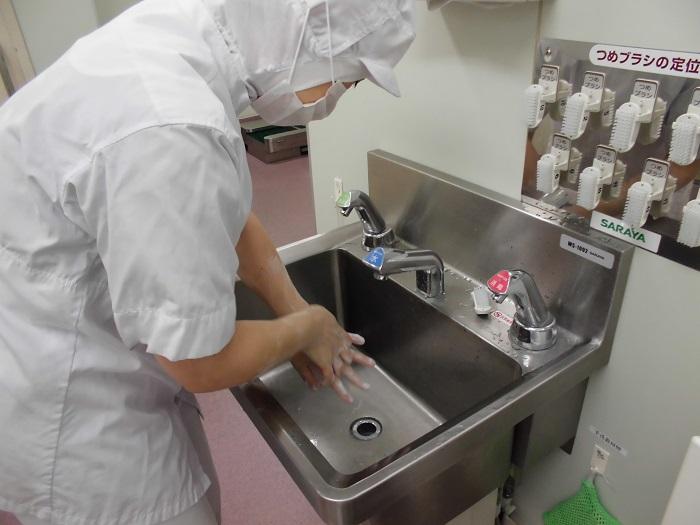 Stainless Steel Corner Sinks for Space Saving Commercial Use – Handwashbasin.com