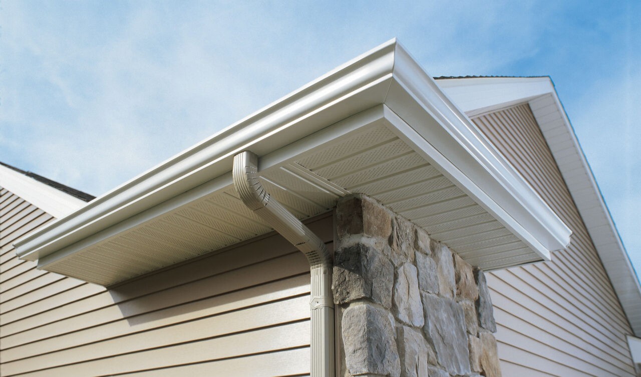 Seamless Home Gutter Installation Services in Michigan