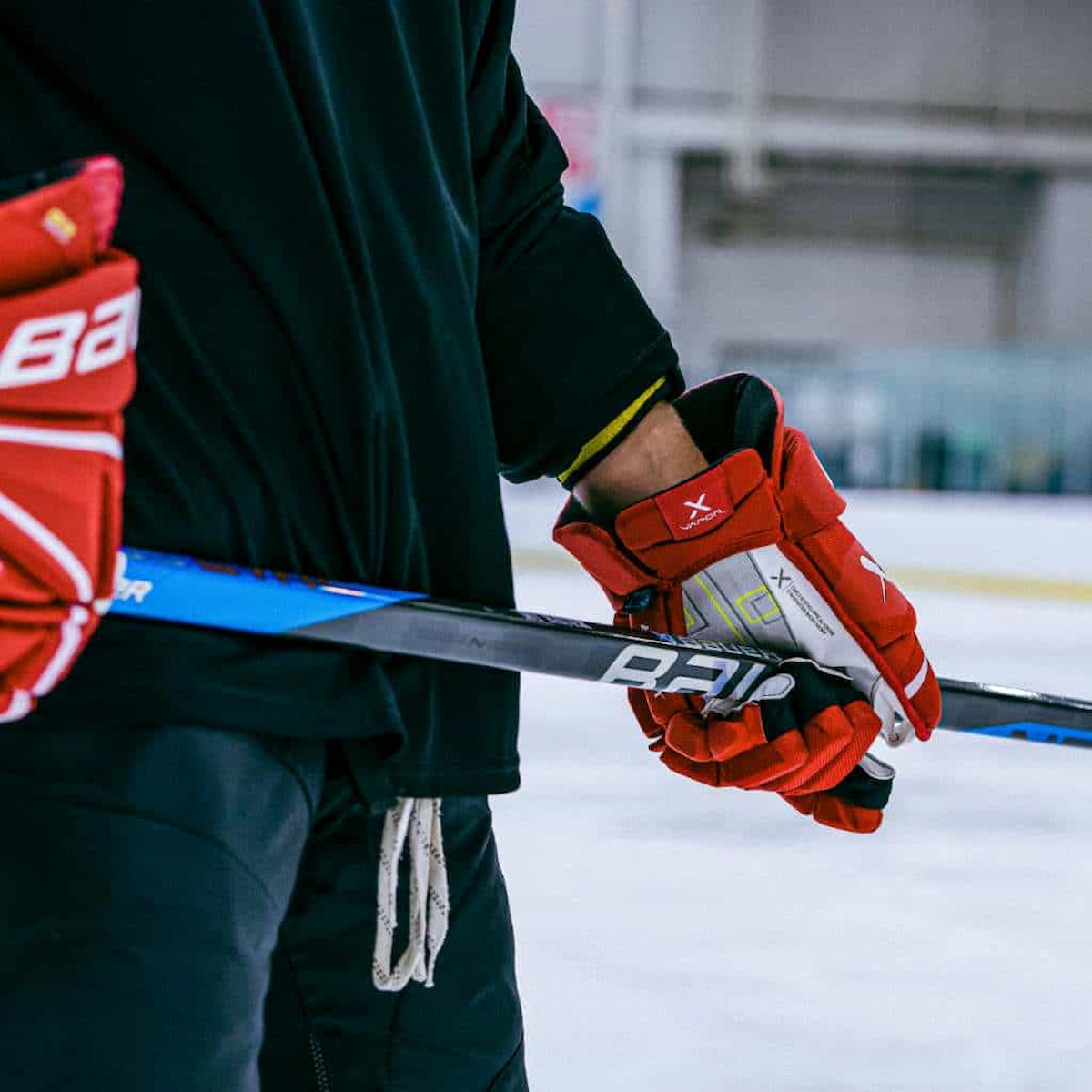 The Ultimate Hockey Glove Guide: Balancing Protection and Performance – globex3