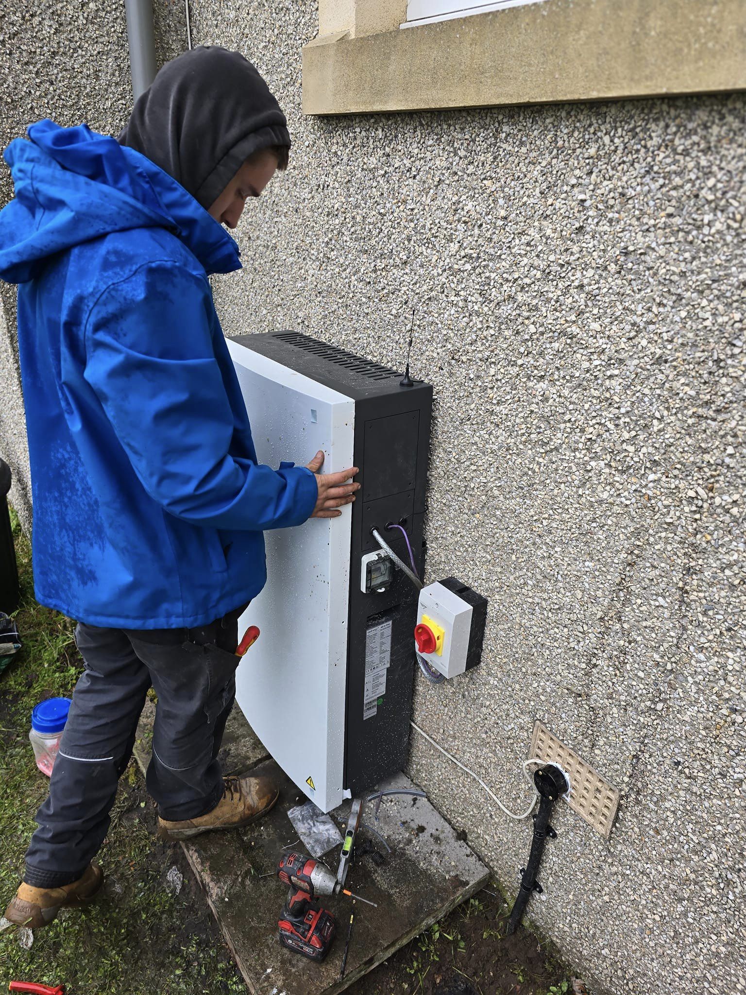 Solar and Battery Storage, Installation System, Hamilton, Scotland